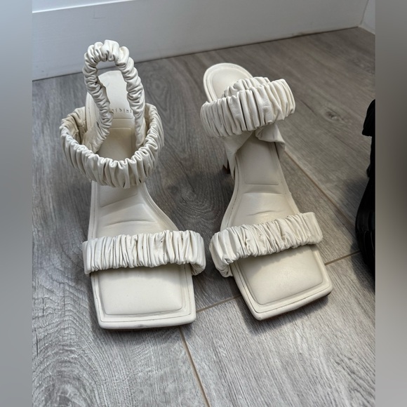 Size 8 2 Pairs Heels - Picture 6 of 7